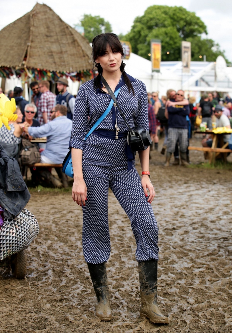 Daisy Lowe