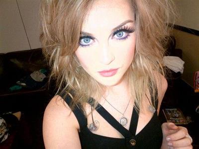 Perrie Edwards taking a selfie