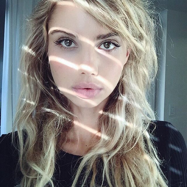 Sahara Ray taking a selfie