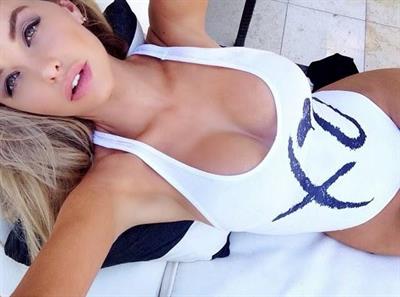 Emily Sears taking a selfie