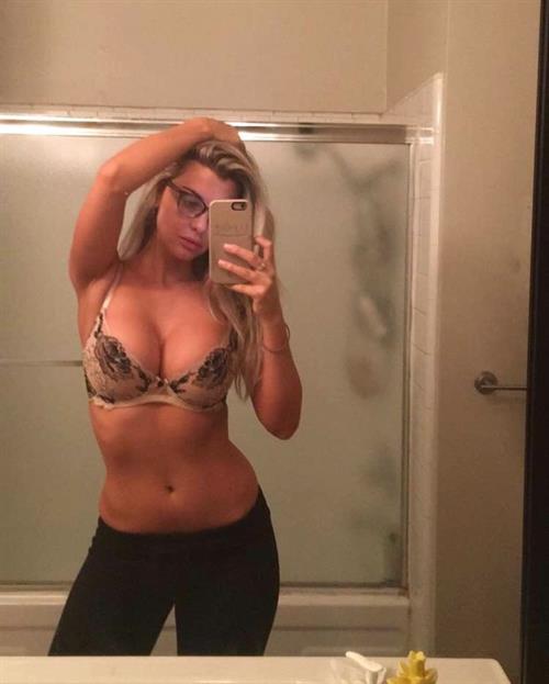 Emily Sears in lingerie taking a selfie
