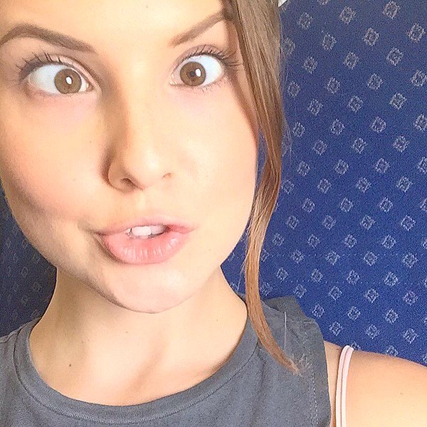 Amanda Cerny taking a selfie