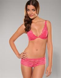 Herika Noronha in lingerie