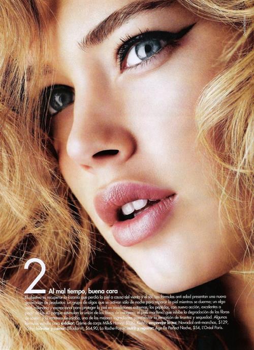 Victoria's Secret Angel Doutzen Kroes