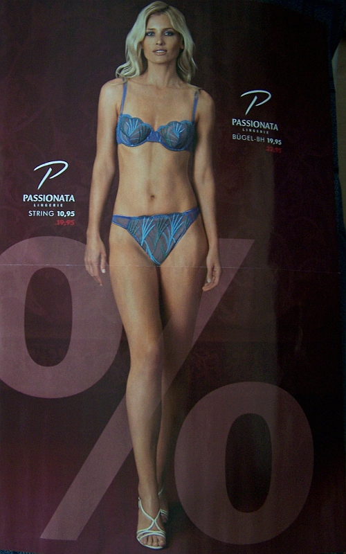 Daniela Pestova in lingerie