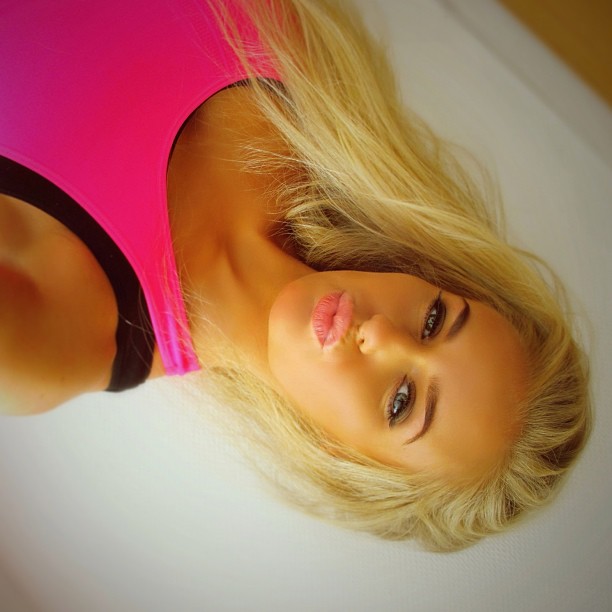 Anna Nyström taking a selfie