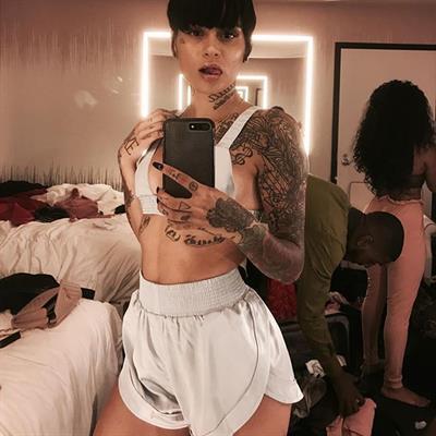 Kehlani taking a selfie