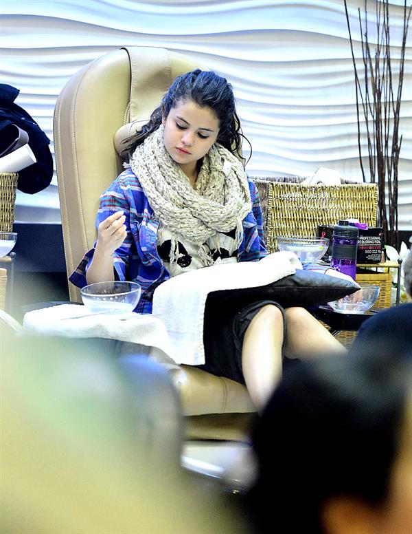 Selena Gomez in Encino 1/3/13  