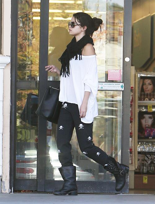 Selena Gomez out and about in Encino 1/13/13 