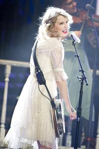 Taylor Swift and Selena Gomez performing at Madison Square Garden in New York, November 11, 2011 