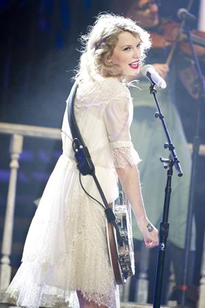 Taylor Swift and Selena Gomez performing at Madison Square Garden in New York, November 11, 2011 