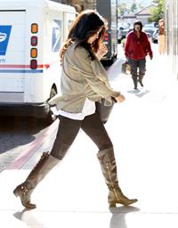 Selena Gomez leaving the ER in Los Angeles November 19, 2012 