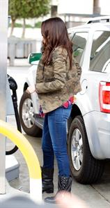 Selena Gomez at a gas station in Los Angeles November 17, 2012 