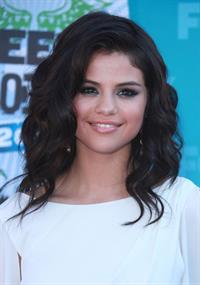 Selena Gomez at the 2010 Teen Choice Awards at the Gibson Amphitheatre on August 8 