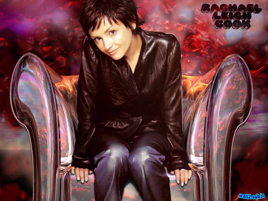 Rachael Leigh Cook