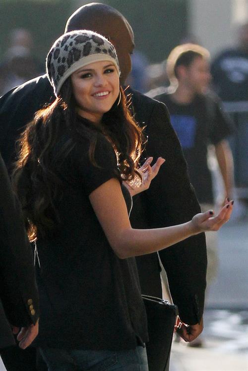 Selena Gomez In Jeans Out and About (9/27/12) 
