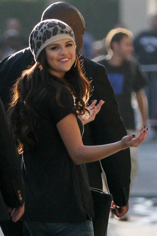 Selena Gomez In Jeans Out and About (9/27/12) 