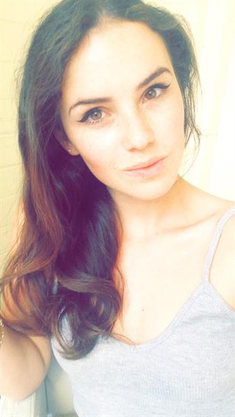 Alexis Young taking a selfie