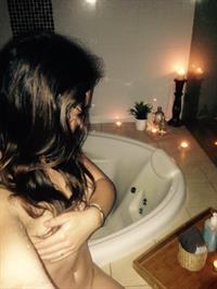 Alexis Young taking a selfie