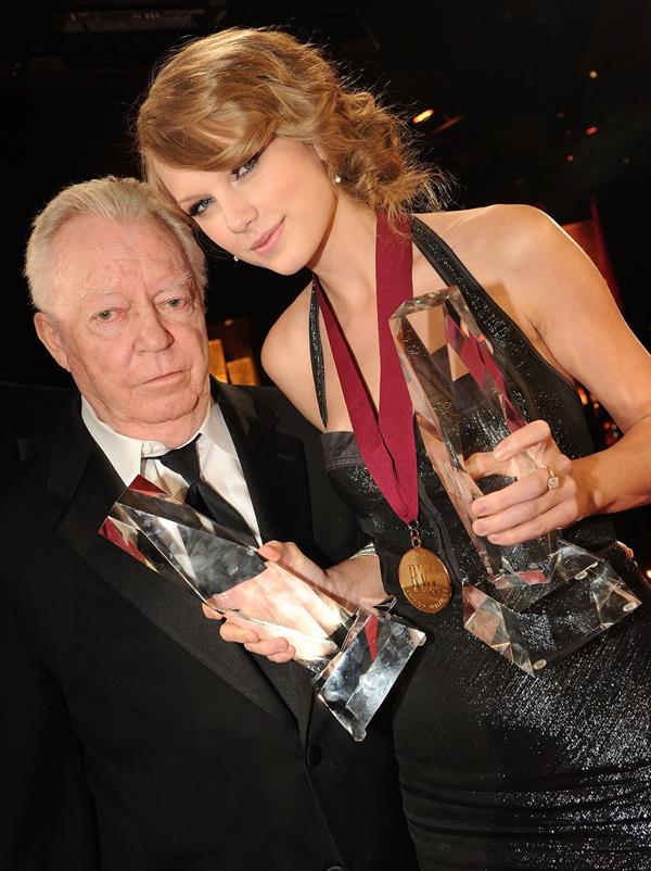 Taylor Swift at the 58th annual BMI Country Music Awards November 09, 2010 