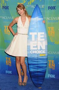 Taylor Swift at the 2011 Teen Choice Awards August 07, 2011 