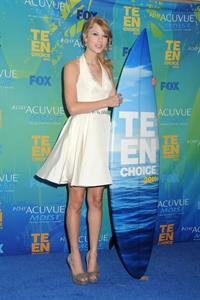 Taylor Swift at the 2011 Teen Choice Awards August 07, 2011 