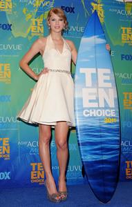 Taylor Swift at the 2011 Teen Choice Awards August 07, 2011 