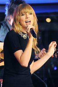 Taylor Swift performs at a private concert for NRJ on a barge on The Seine January 28, 2013 