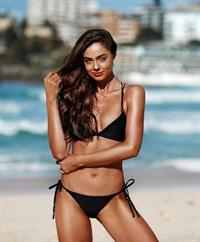 Elouise Morris in a bikini