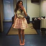 Bruna Marquezine taking a selfie