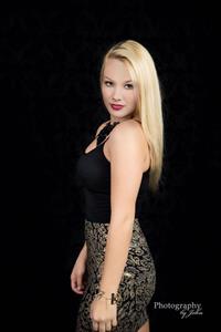 Mariah Alexis photographed by John Tipps