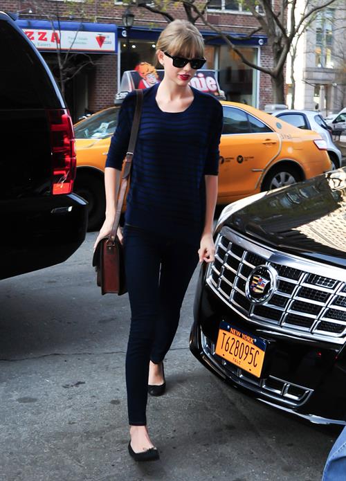 Taylor Swift out and about in New York March 12, 2012