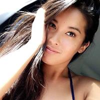 Arley Elizabeth taking a selfie