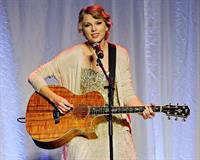 Taylor Swift 41st annual Songwriters Hall of Fame Induction Ceremony on October 16, 2011