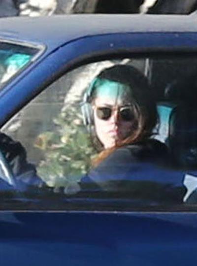 Kristen Stewart driving in Los Angeles - October 30, 2013  