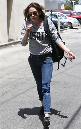 Kristen Stewart walking in Los Angeles - June 13, 2013 