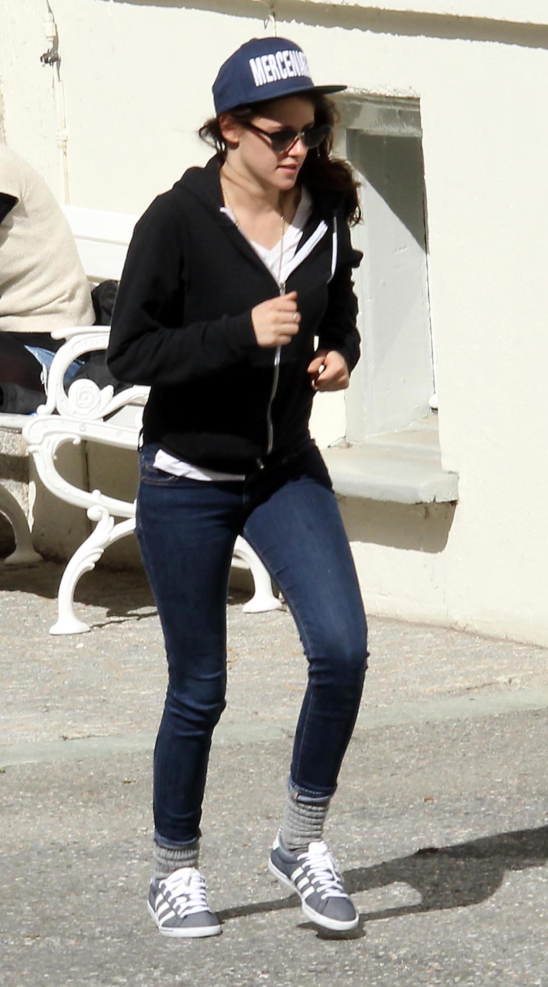 Kristen Stewart Pictures Kristen Stewart playing with a ball on the set of  Sils Maria  in Switzerland September 20, 2013