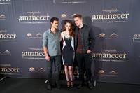 The Twilight Saga Breaking Dawn Part 2 Photocall in Madrid November 15, 2012 Gal Nu