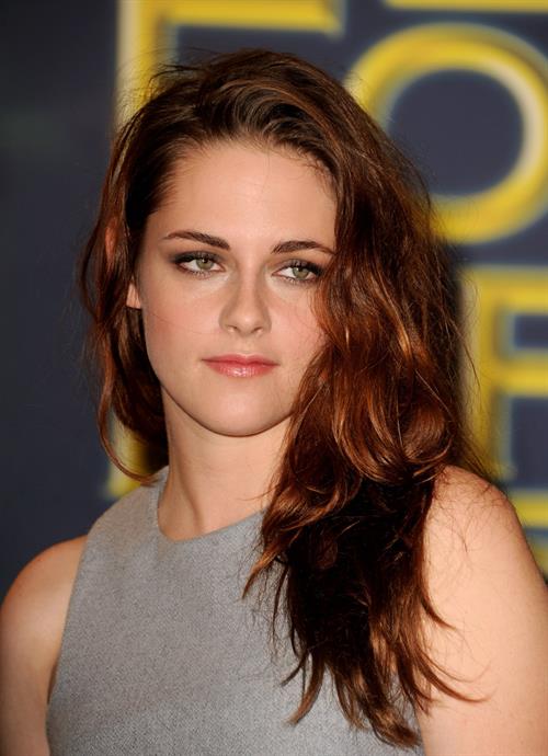 Kristen Stewart at Hollywood Foreign Press Association's Cecil B. Demille Award presentation in Beverly Hills 11/1/12
