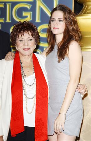 Kristen Stewart at Hollywood Foreign Press Association's Cecil B. Demille Award presentation in Beverly Hills 11/1/12