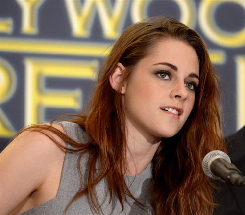 Kristen Stewart at Hollywood Foreign Press Association's Cecil B. Demille Award presentation in Beverly Hills 11/1/12