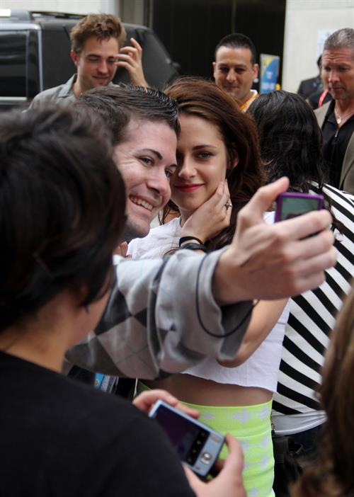 Kristen Stewart -  The Twilight Saga: Breaking Dawn - Part 2  Comic-Con Press Conference in San Diego (12 Jul 2012)