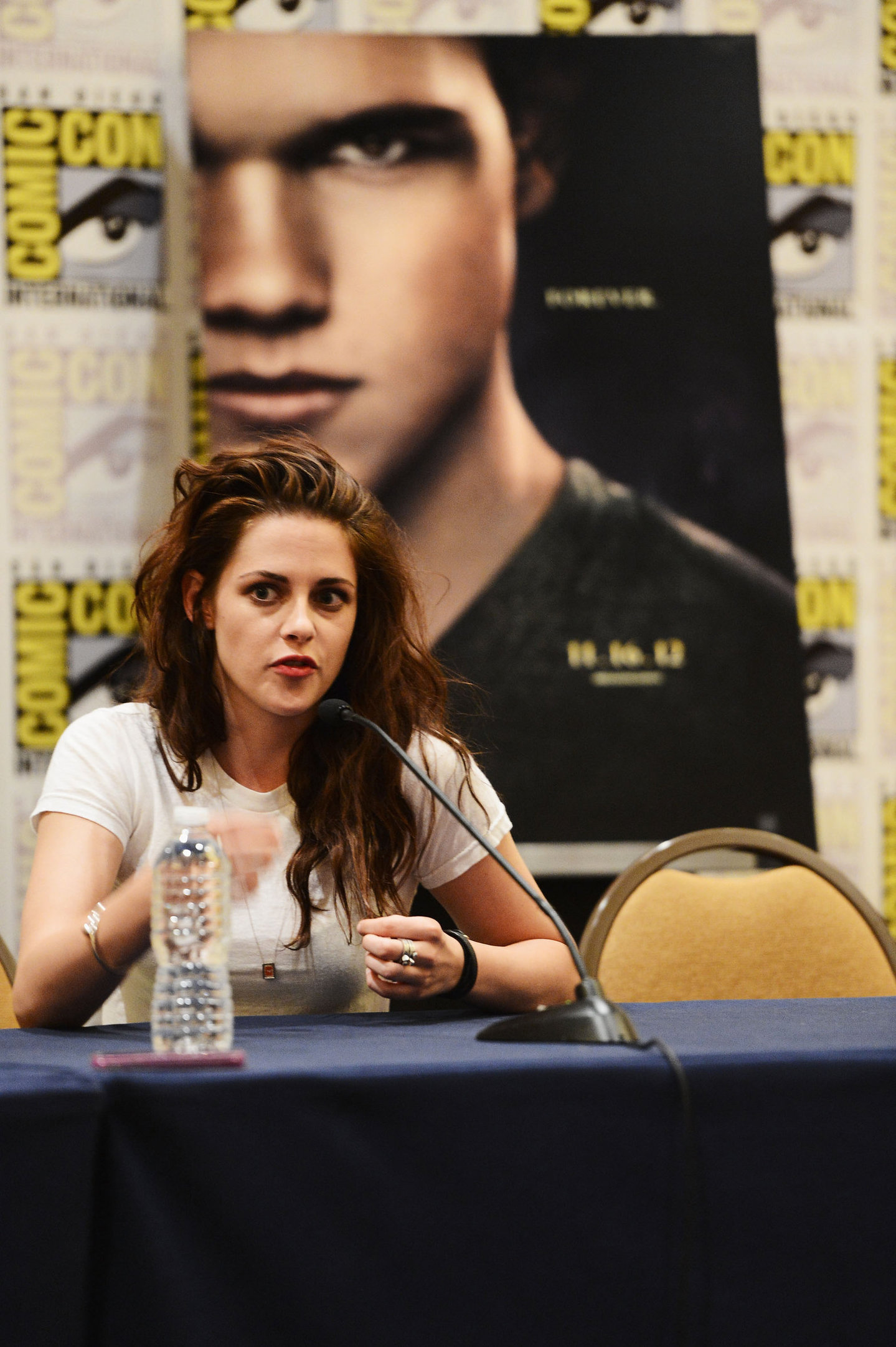 Kristen Stewart Pictures Kristen Stewart - The Twilight Saga: Breaking Dawn - Part 2 Comic-Con Press Conference in San Diego (12 Jul 2012)