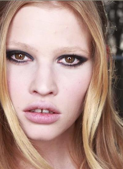 Lara Stone