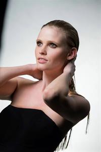 Lara Stone
