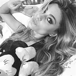 Karina Flores taking a selfie