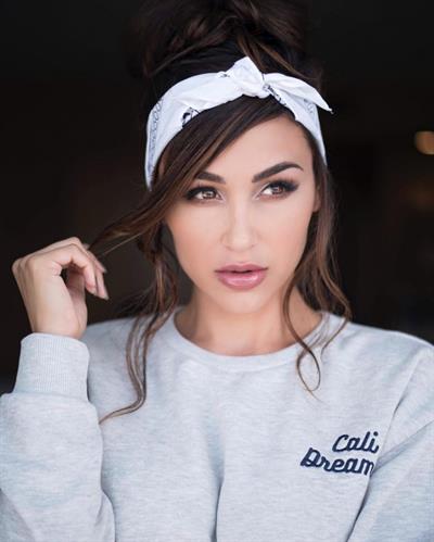 Ana Cheri
