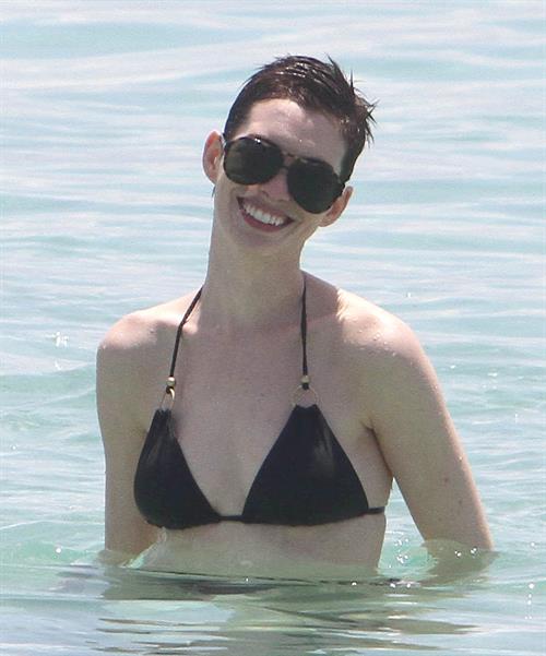 Anne Hathaway on a Beach in Miami 11 05 12 