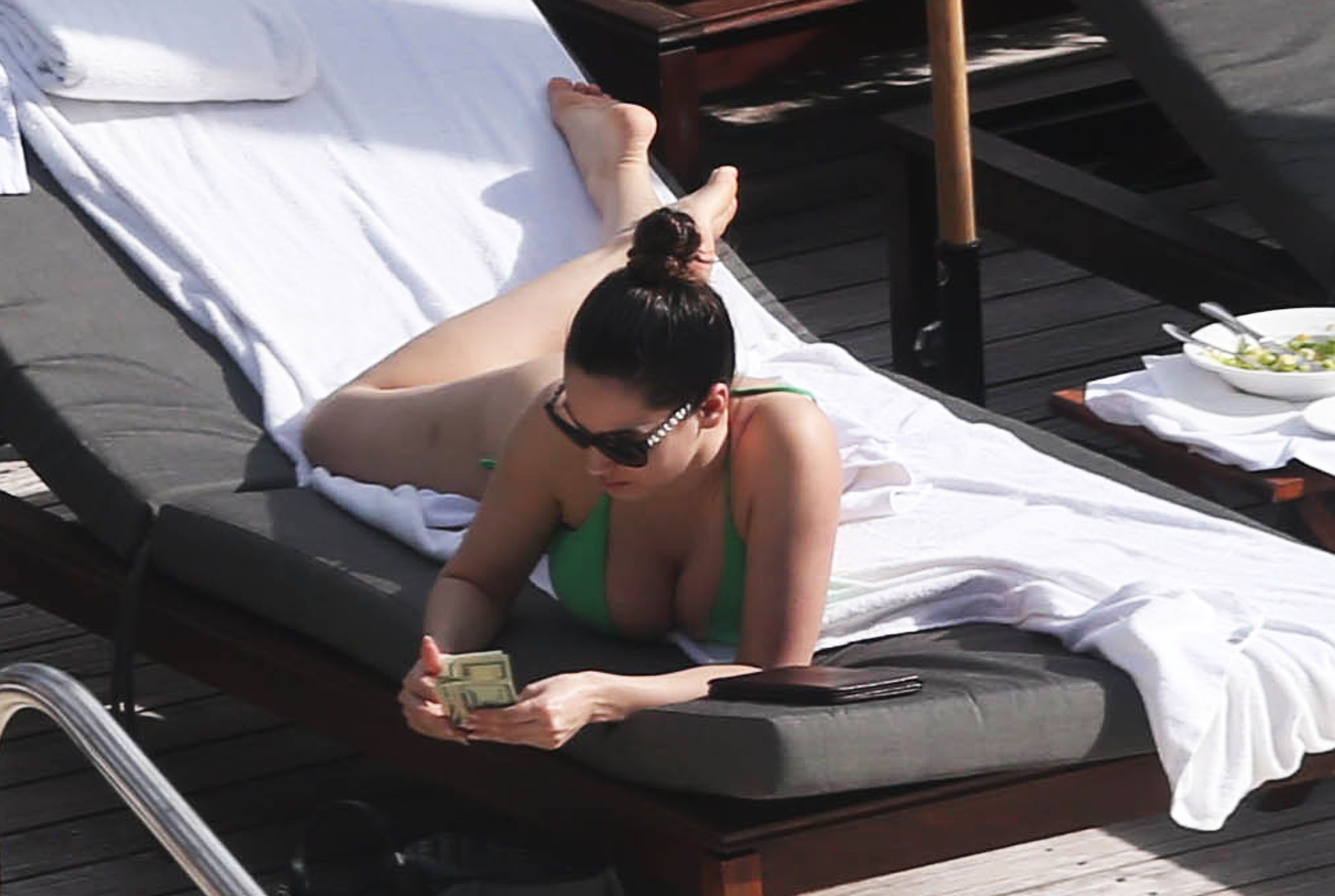 Kelly Brook bikini candids by the pool in Miami 2/1/13 