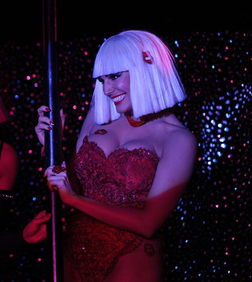 Kelly Brook - Forever Crazy At Crazy Horse, London 2012 Gal Number